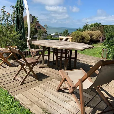 Grand Rez De Jardin-Terrasse Avec Vue Sur La Mer - 2 Chambres Blonville-sur-Mer Exterior photo